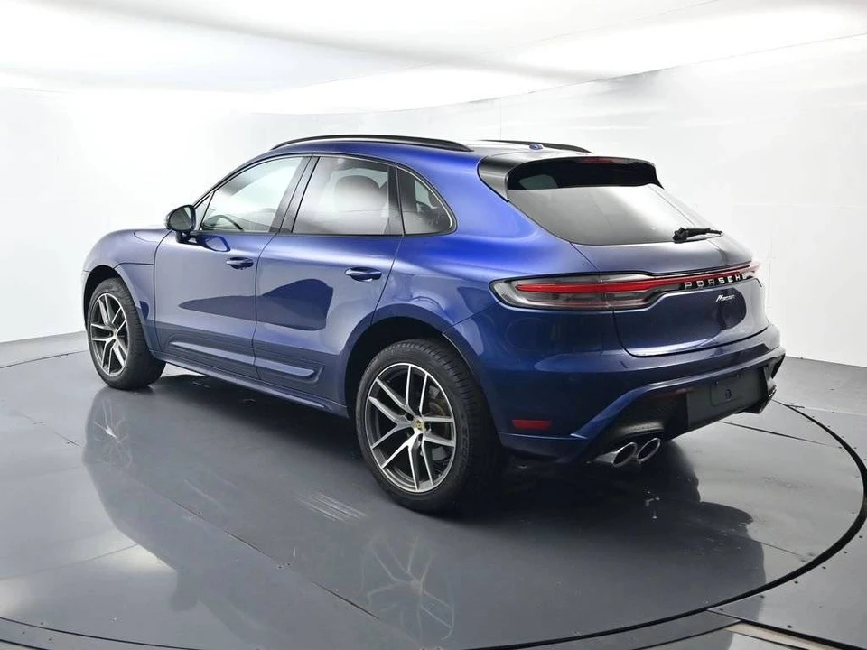 2024 Porsche Macan - Image 3 of 5