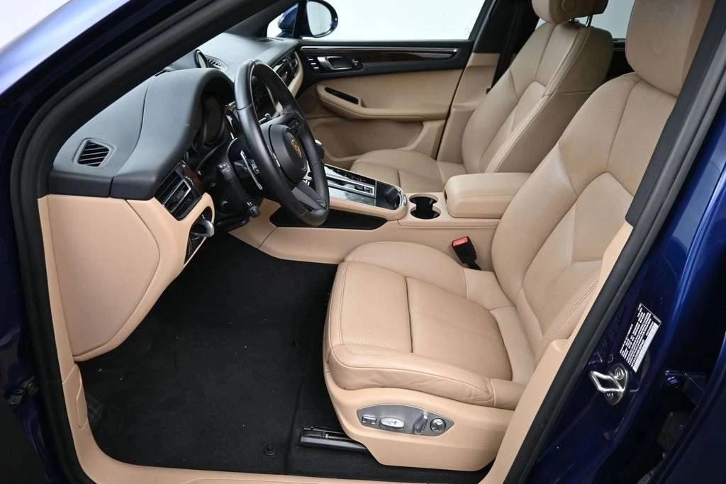 2024 Porsche Macan - Image 5 of 5