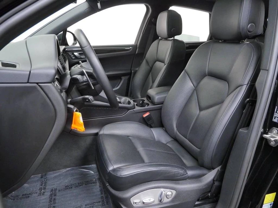 2024 Porsche Macan - Image 5 of 5