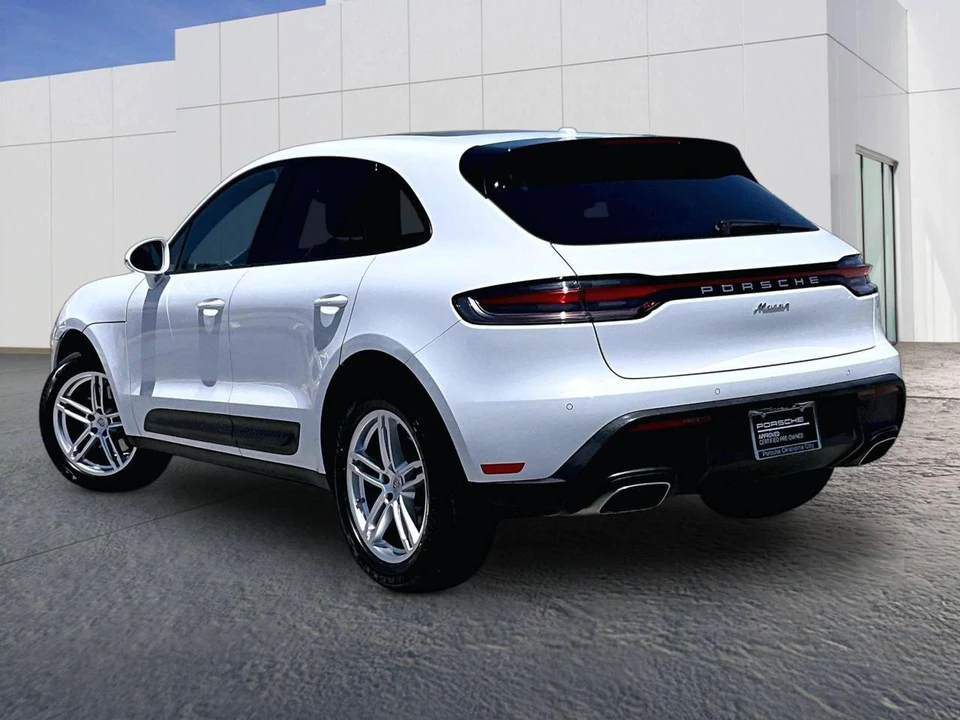 2024 Porsche Macan - Image 3 of 5