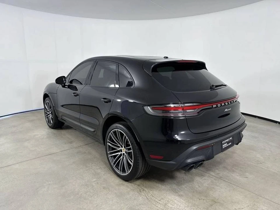 2024 Porsche Macan - Image 3 of 5