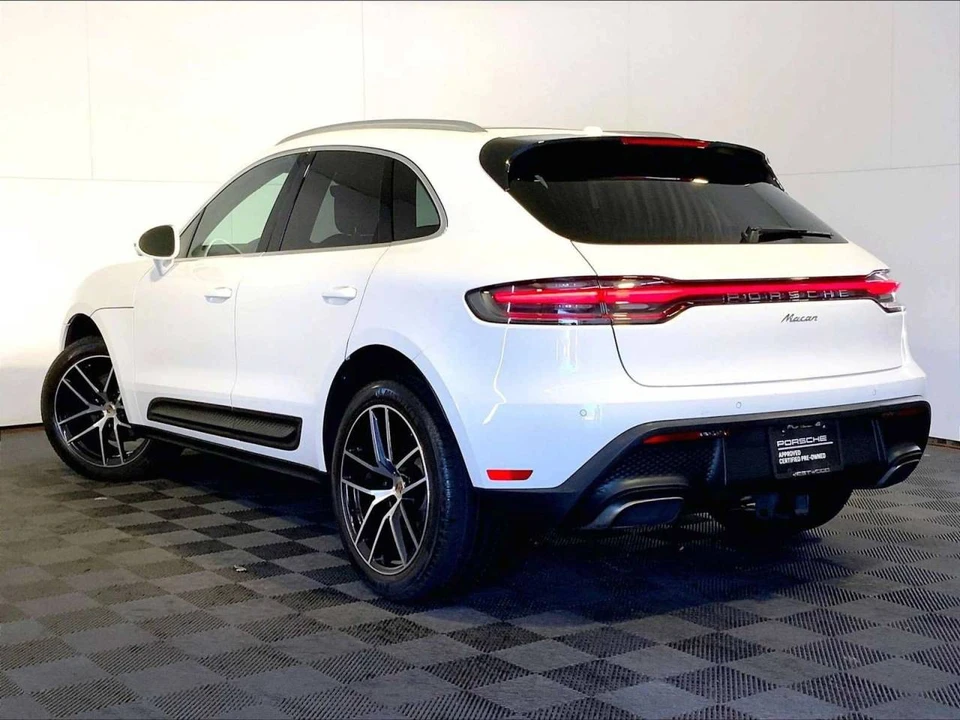 2024 Porsche Macan - Image 3 of 5