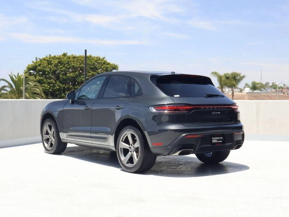 2024 Porsche Macan - Image 3 of 5