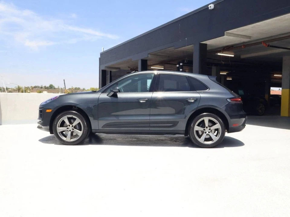 2024 Porsche Macan - Image 2 of 5