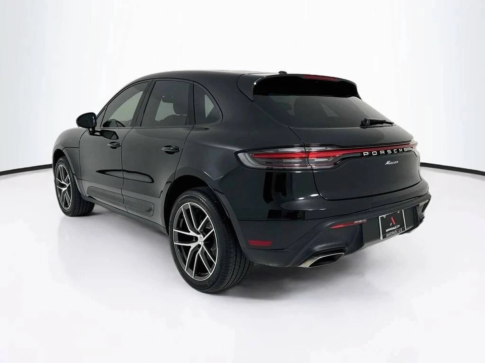 2024 Porsche Macan - Image 3 of 5