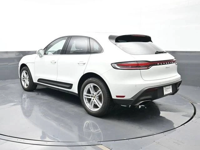2024 Porsche Macan - Image 3 of 5