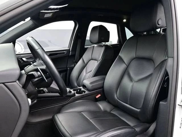 2024 Porsche Macan - Image 5 of 5