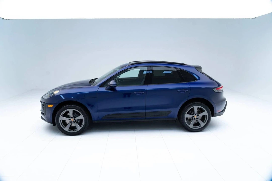 2024 Porsche Macan - Image 3 of 5