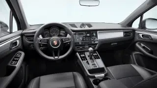 2024 Porsche Macan - Image 29 of 31
