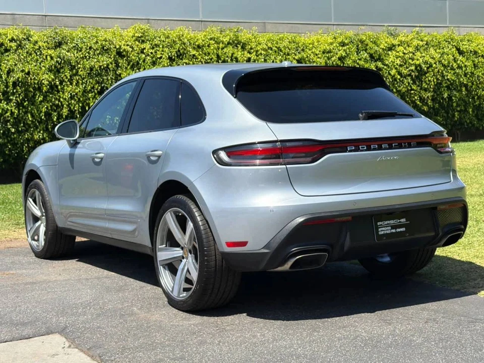 2024 Porsche Macan - Image 3 of 5