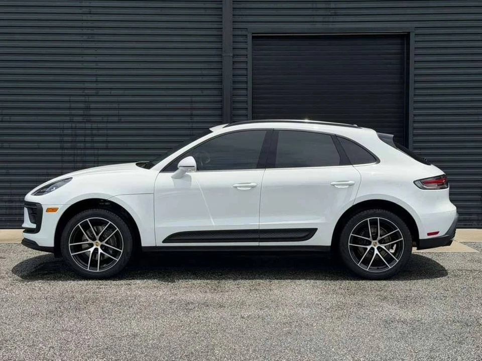 2024 Porsche Macan - Image 2 of 5