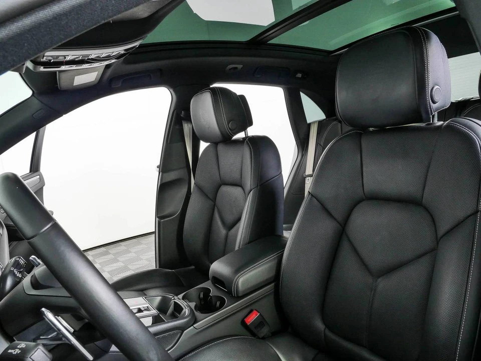 2024 Porsche Macan - Image 5 of 5