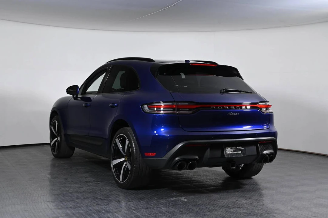 2024 Porsche Macan - Image 3 of 4