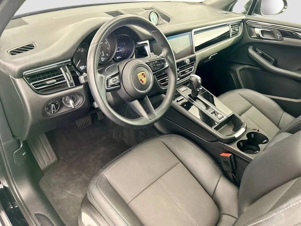 2024 Porsche Macan - Image 4 of 5