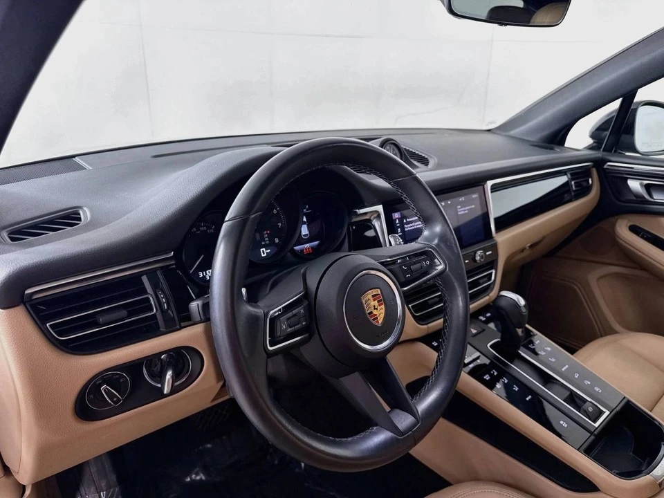 2024 Porsche Macan - Image 4 of 5