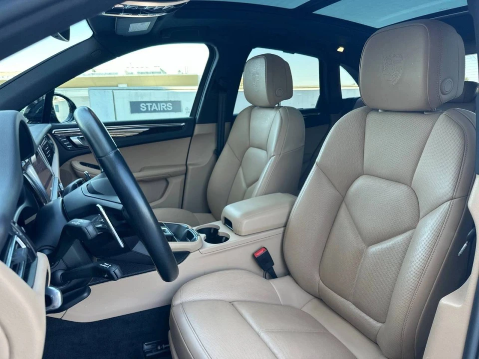 2024 Porsche Macan - Image 5 of 5