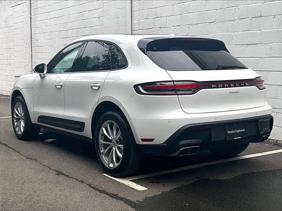 2024 Porsche Macan - Image 3 of 5