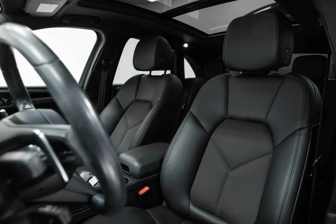 2024 Porsche Macan - Image 5 of 5
