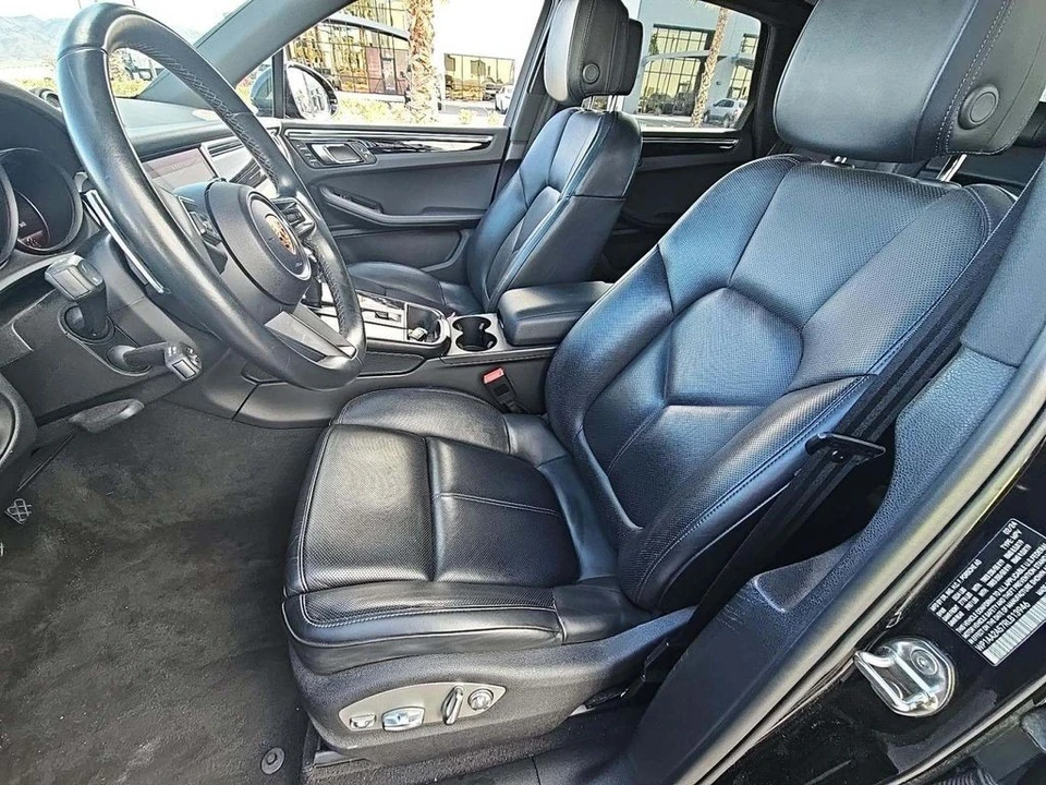 2024 Porsche Macan - Image 3 of 5