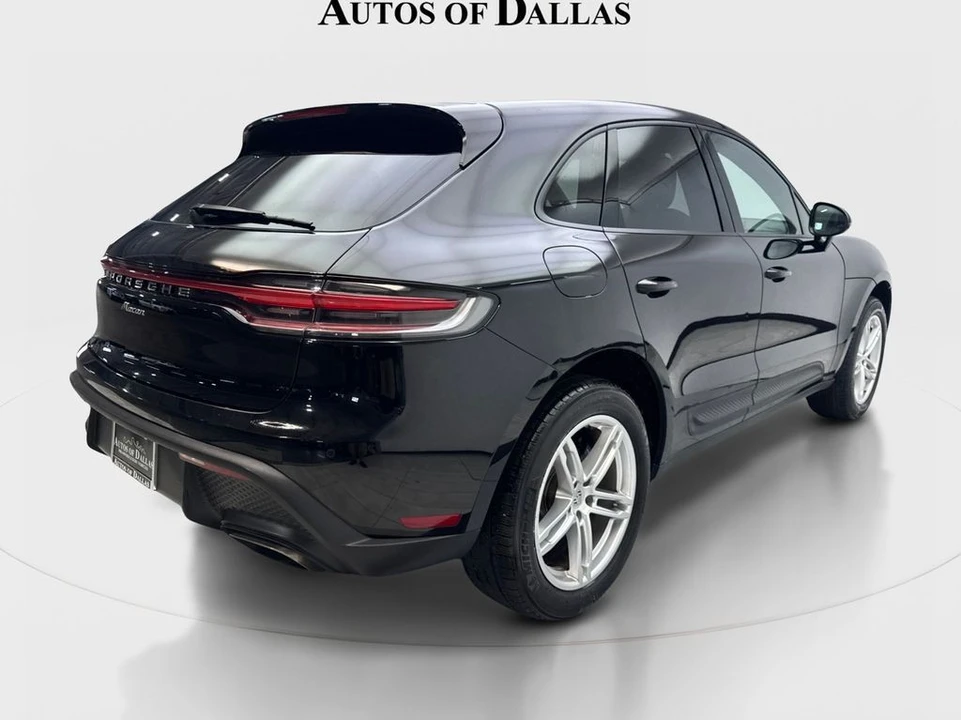 2024 Porsche Macan - Image 6 of 31