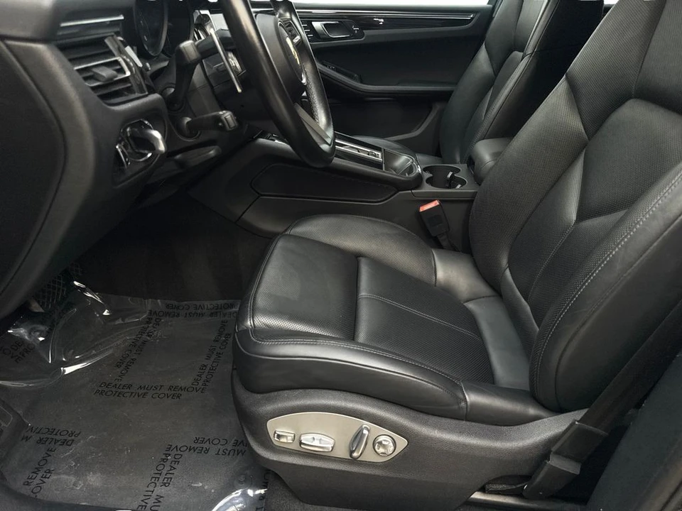 2024 Porsche - Image 25 of 31