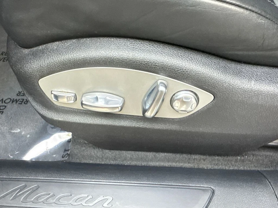 2024 Porsche - Image 28 of 31