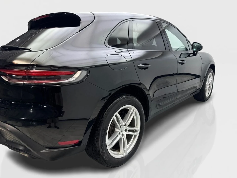 2024 Porsche - Image 13 of 31