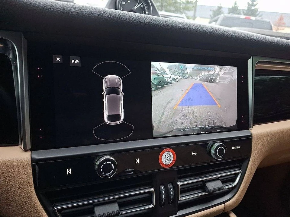 2024 Porsche Macan - Image 4 of 7