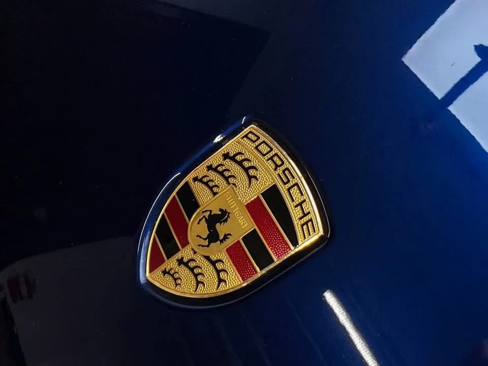 2024 Porsche Macan - Image 6 of 10