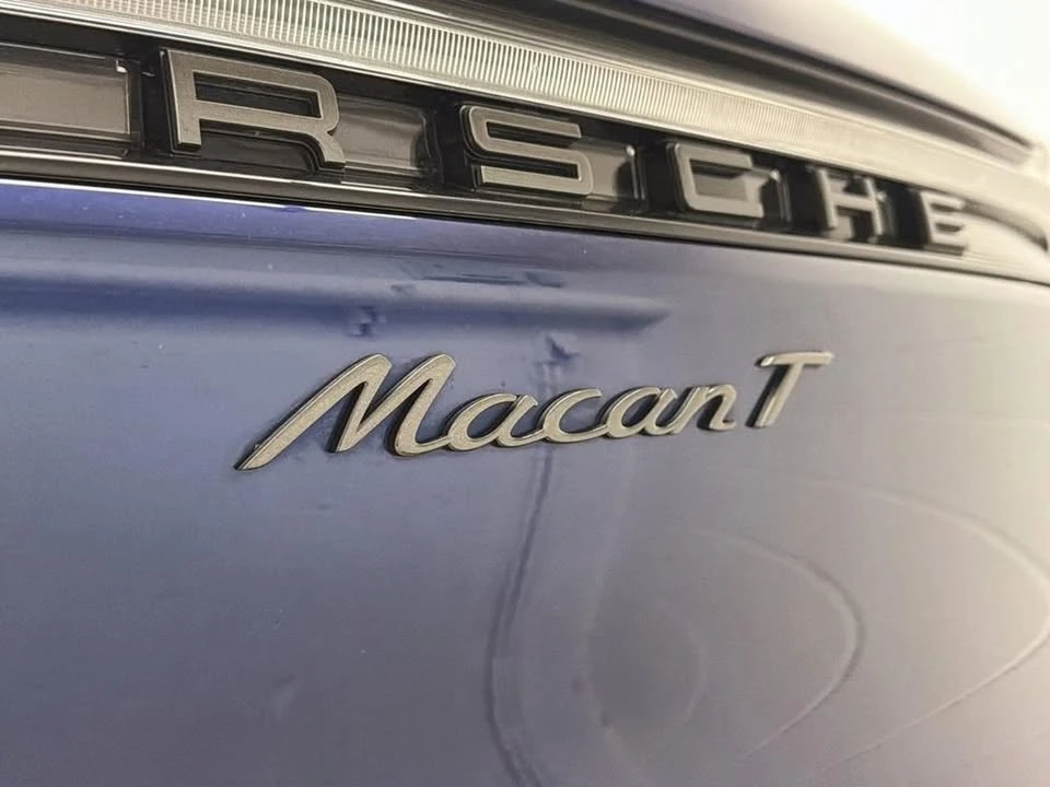 2024 Porsche Macan - Image 7 of 10