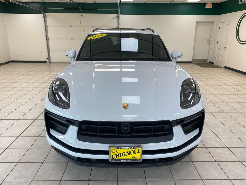 2024 Porsche Macan - Image 7 of 20