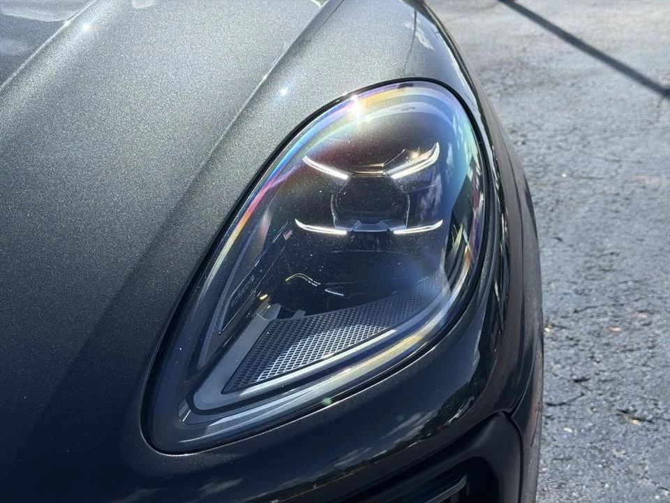 2024 Porsche Macan GTS - Image 10 of 20