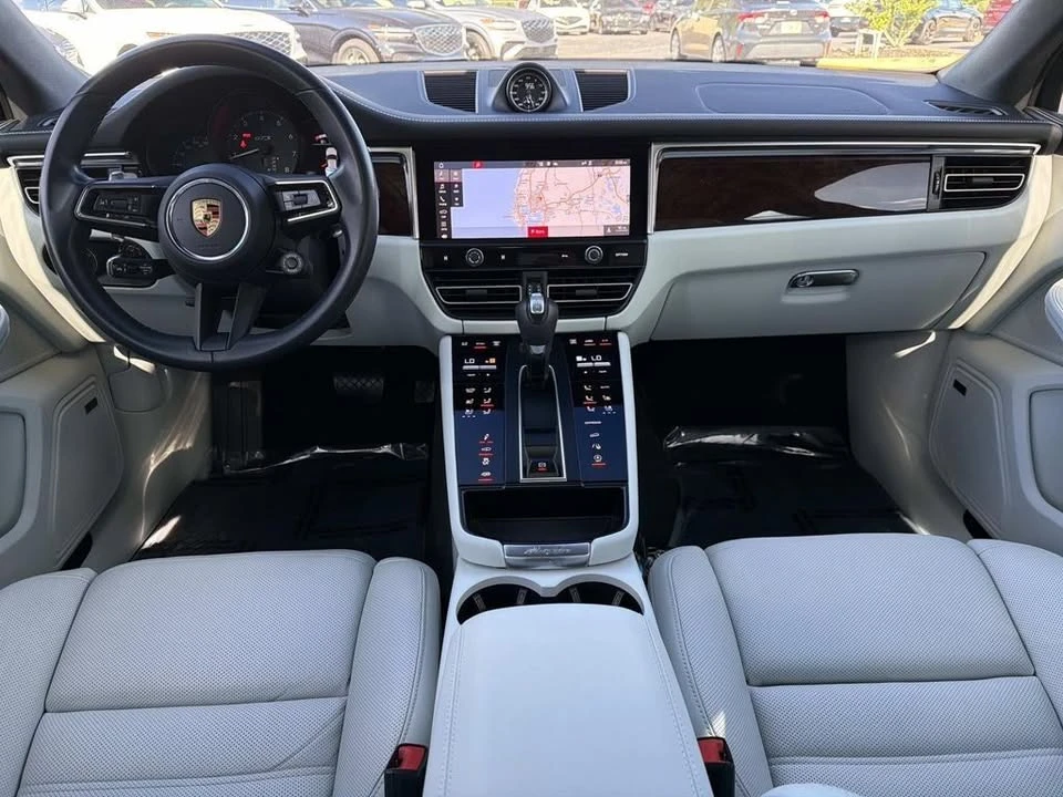 2024 Porsche Macan GTS - Image 14 of 20