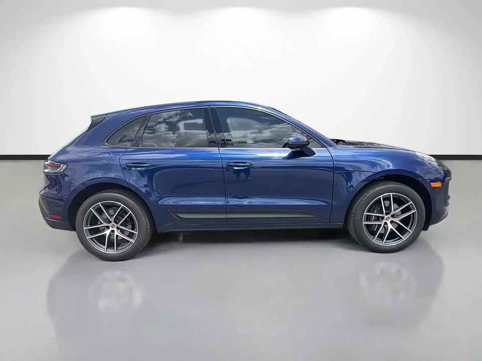 2024 Porsche Macan - Image 2 of 20