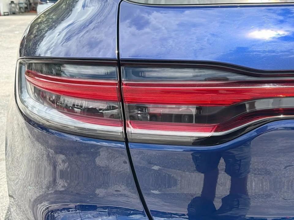 2024 Porsche Macan - Image 10 of 20