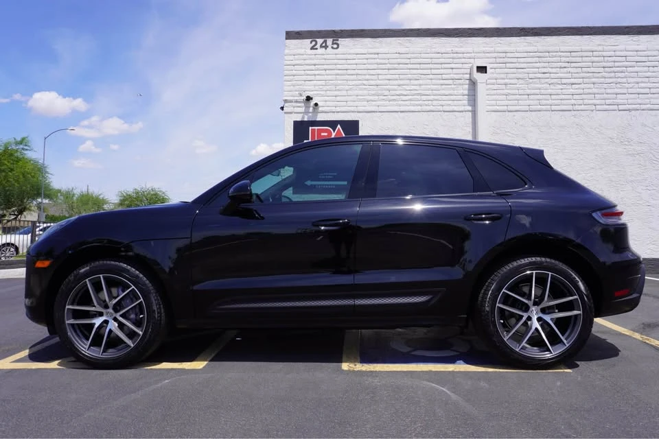 2024 Porsche Macan - Image 2 of 9