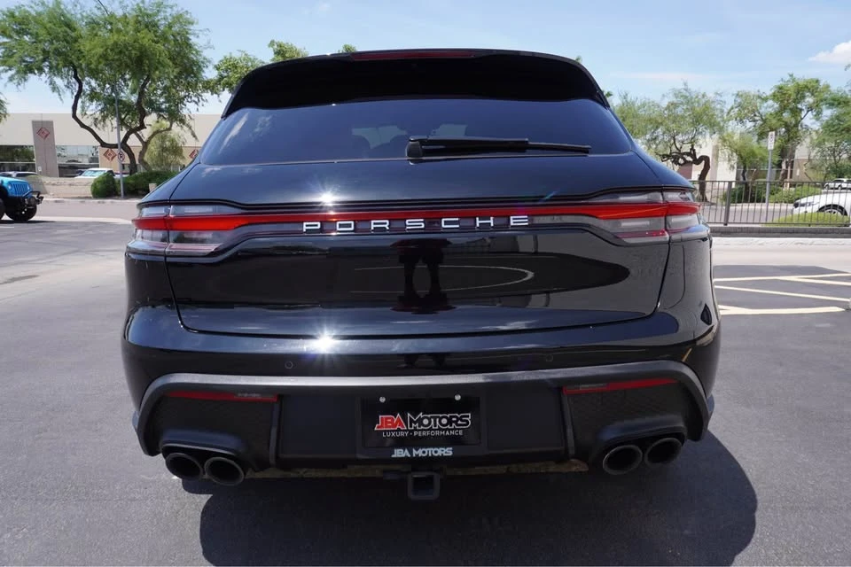 2024 Porsche Macan - Image 4 of 9