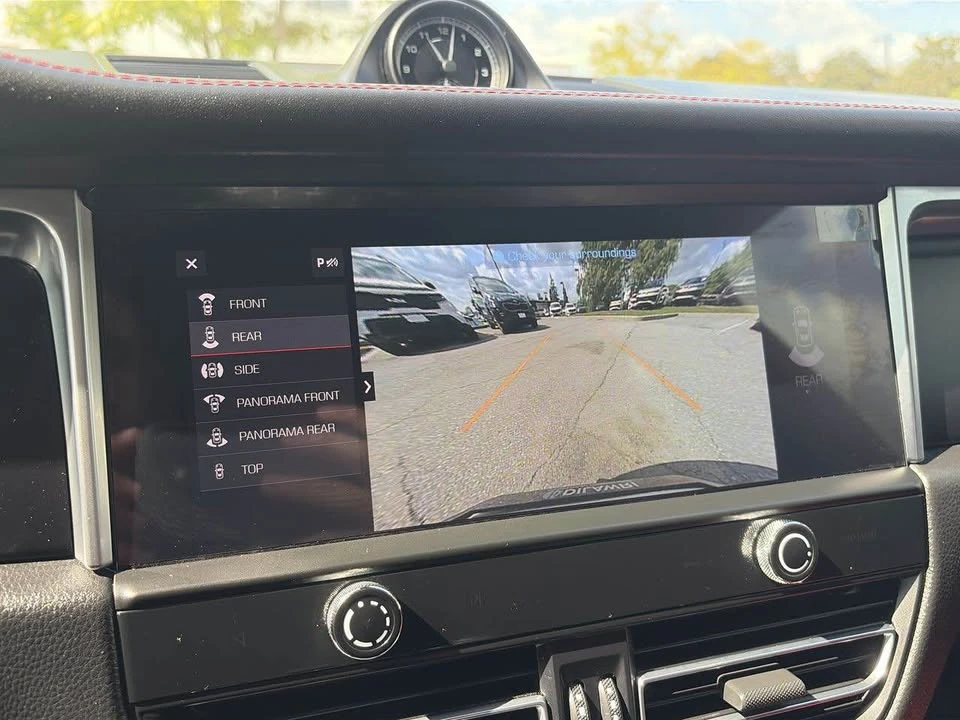 2024 Porsche Macan - Image 9 of 15