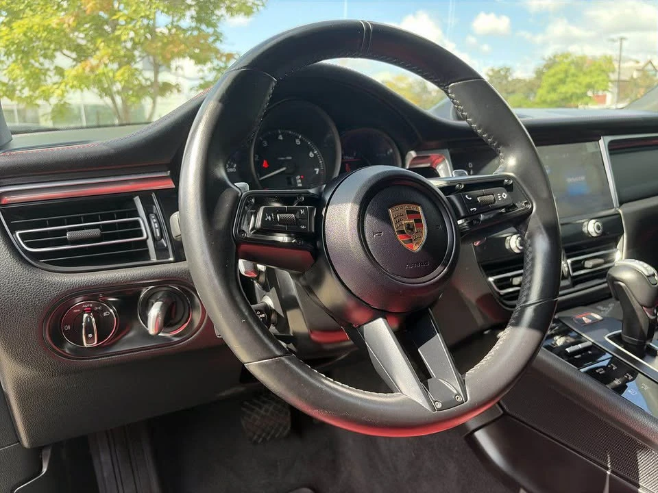 2024 Porsche Macan - Image 6 of 15