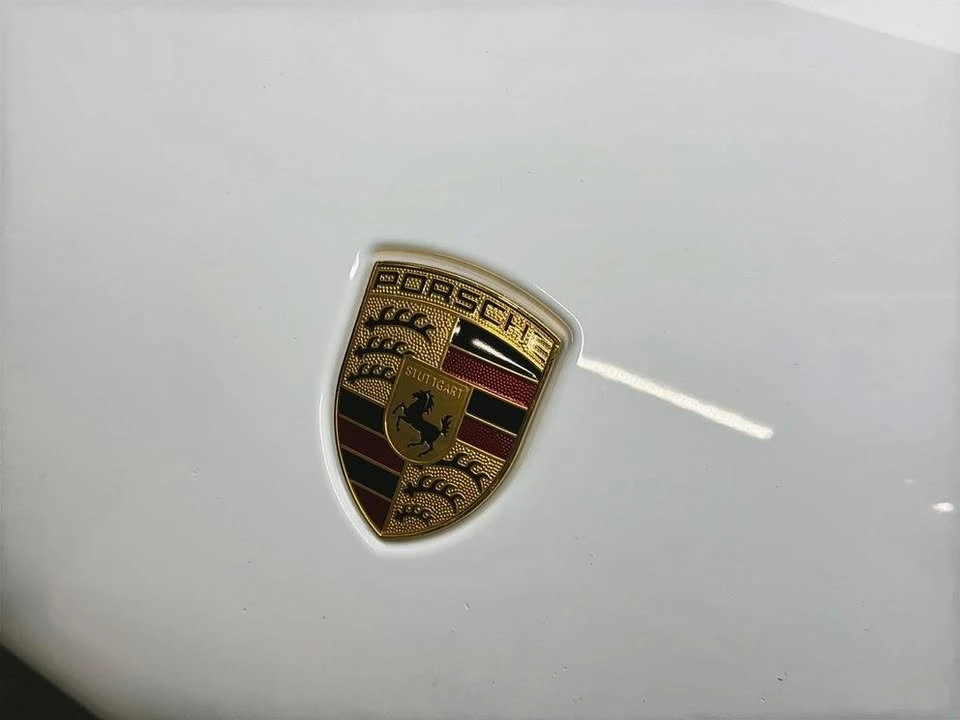 2024 Porsche Macan - Image 6 of 10