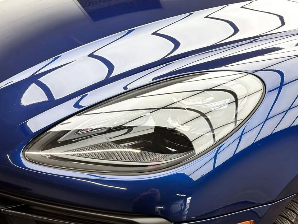 2024 Porsche Macan - Image 8 of 10