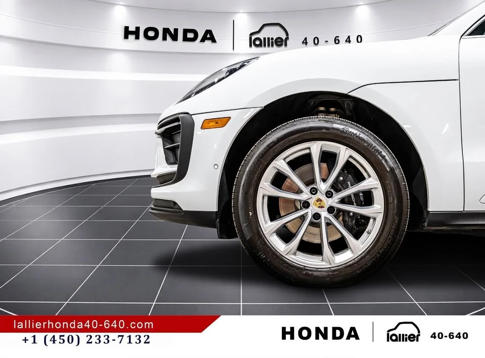 2024 Porsche Macan - Image 10 of 20
