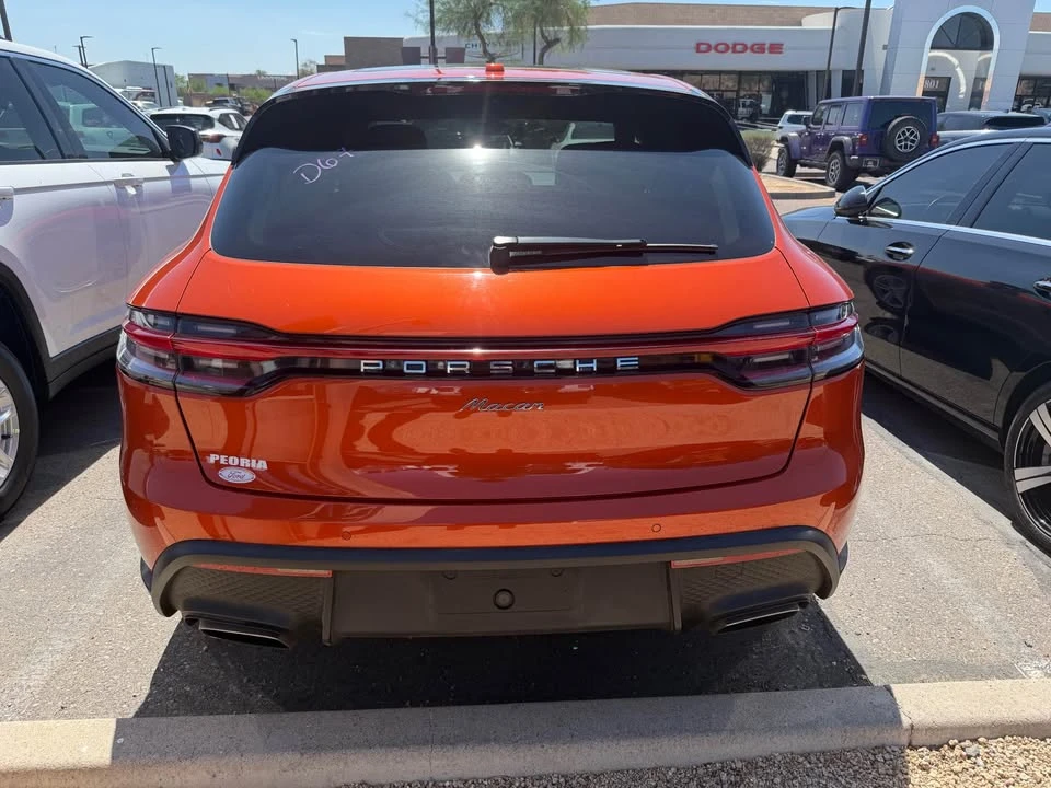 2024 Porsche Macan - Image 4 of 7