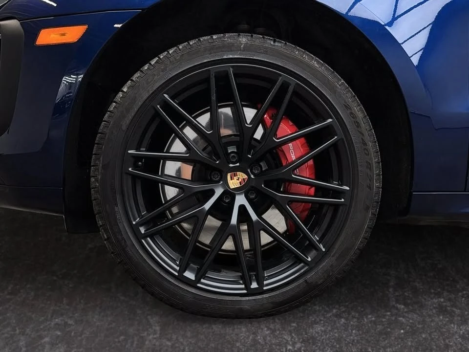 2024 Porsche Macan - Image 10 of 10
