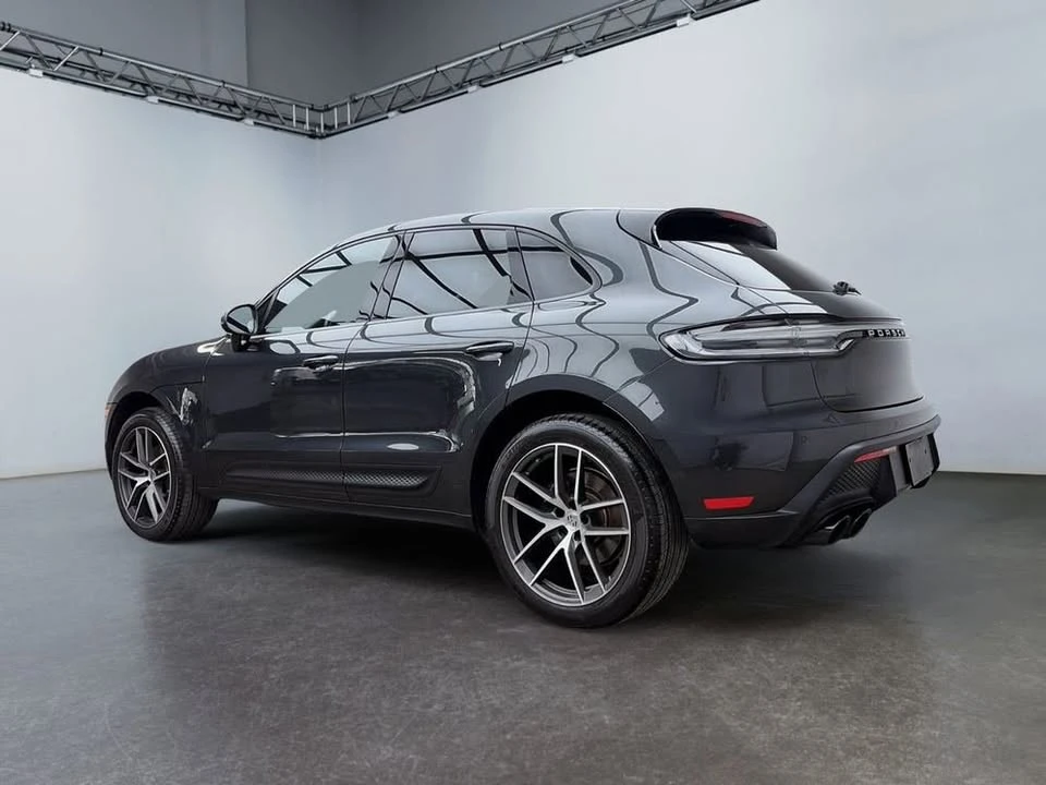 2024 Porsche Macan - Image 3 of 10