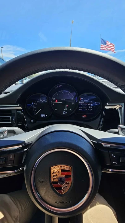 2024 Porsche Macan - Image 6 of 13