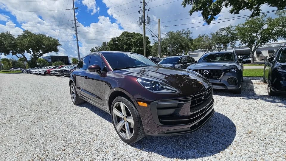 2024 Porsche Macan - Image 3 of 13