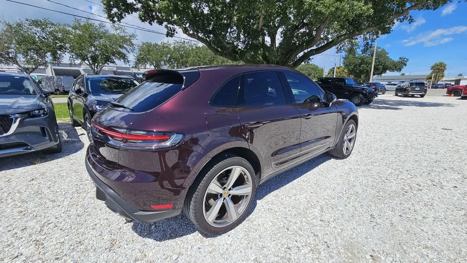 2024 Porsche Macan - Image 4 of 13