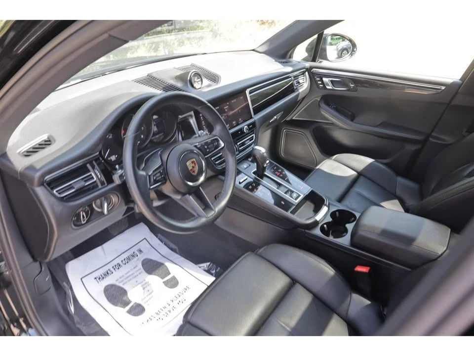 2024 Porsche Macan - Image 11 of 19
