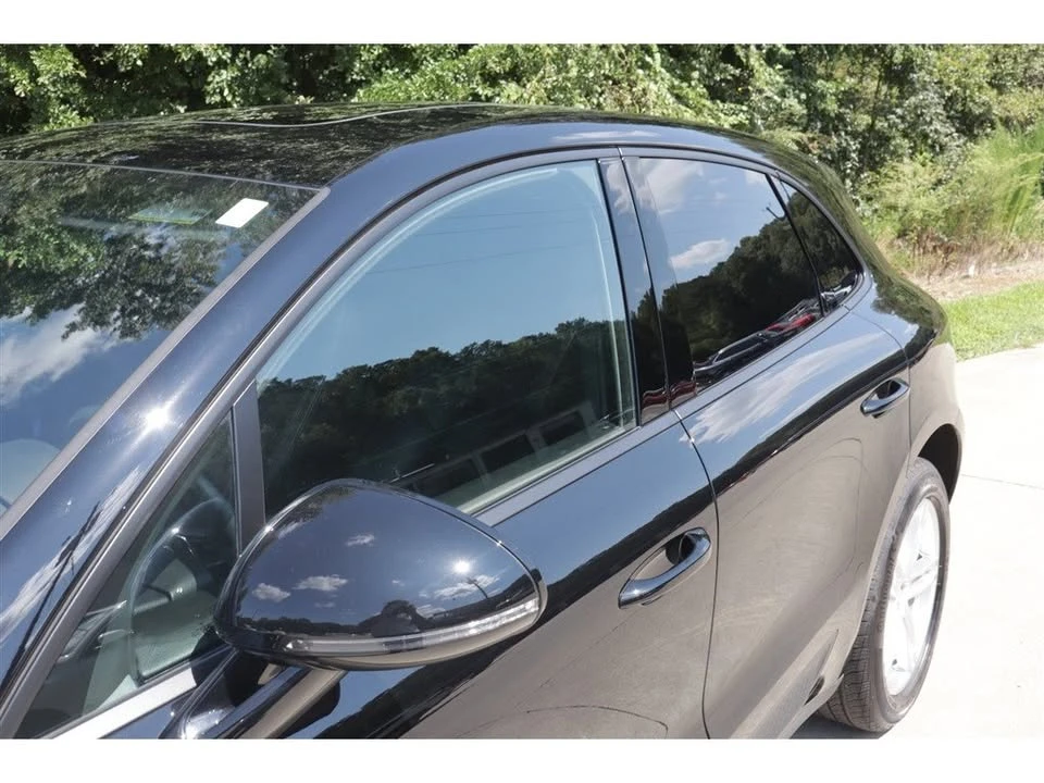 2024 Porsche Macan - Image 6 of 19